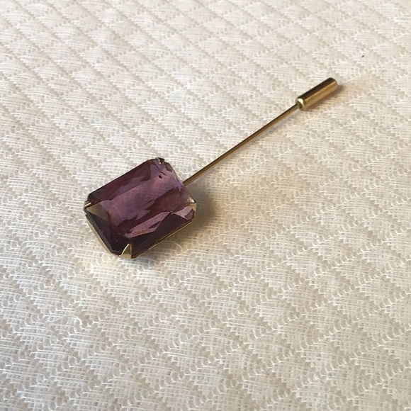 Stick Pin, goldtone and Amethyst (?)Faceted Stone. Pretty! - Picture 4 of 4
